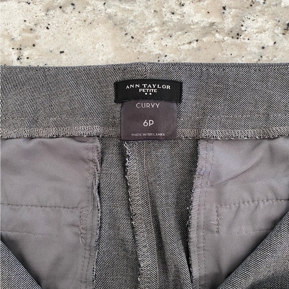 EUC Ann Taylor Petite charcoal grey flat front trousers, size 6P Curvy - Picture 4 of 4